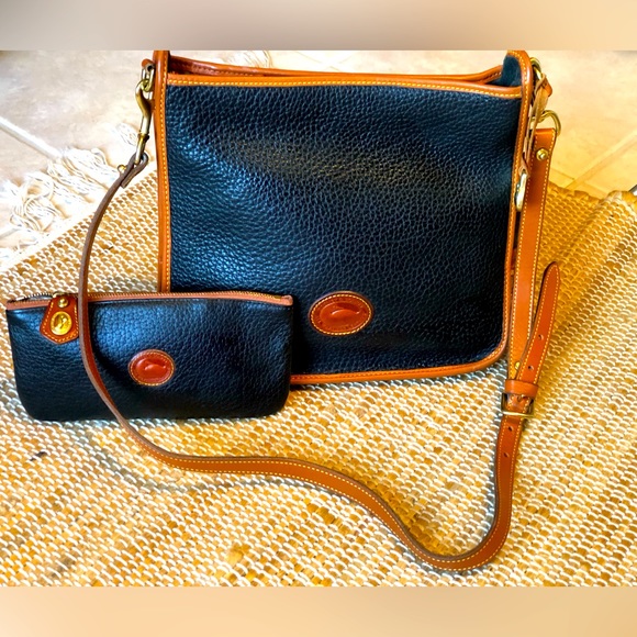Dooney & Bourke Handbags - VINTAGE DOONEY matched set crossbody and coin purse Both zip closed Blk/Brown